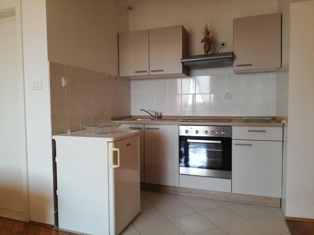 Studio Apartman Antonia Rtina Buitenkant foto