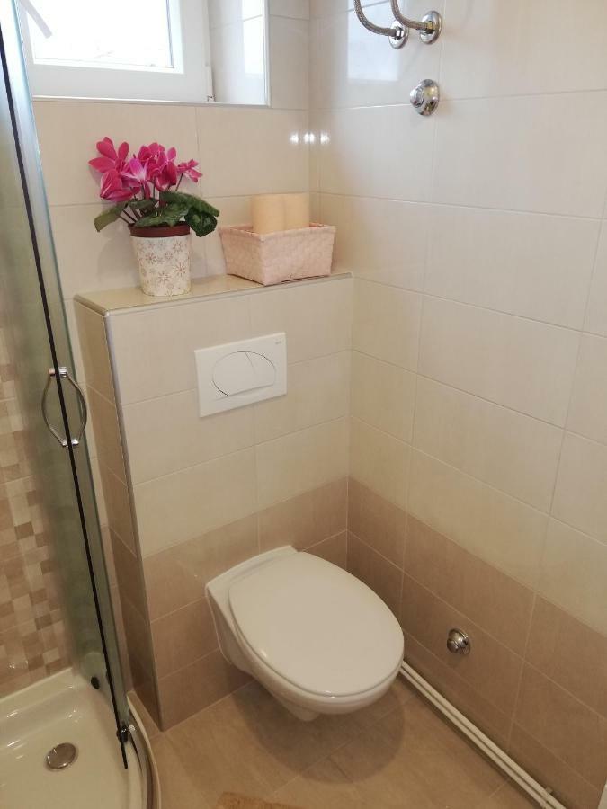 Studio Apartman Antonia Rtina Kamer foto